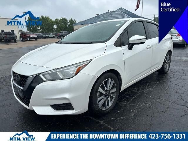 2020 Nissan Versa SV — photo 1 of 24