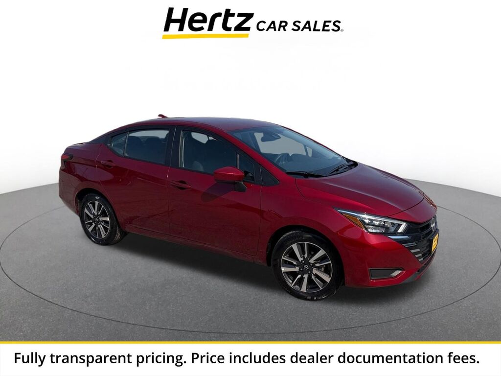 2025 Nissan Versa SV — photo 1 of 13