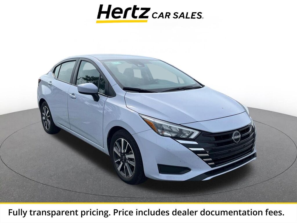 2025 Nissan Versa SV — photo 1 of 13