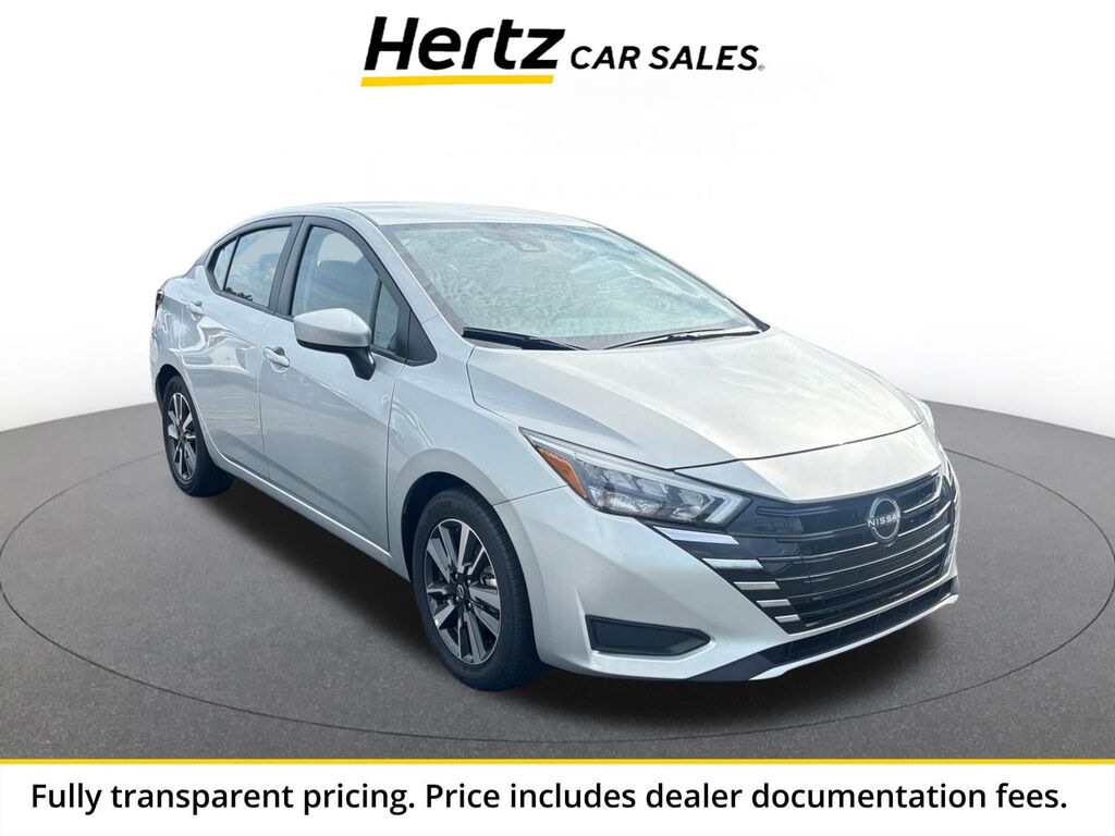 2025 Nissan Versa SV — photo 1 of 13