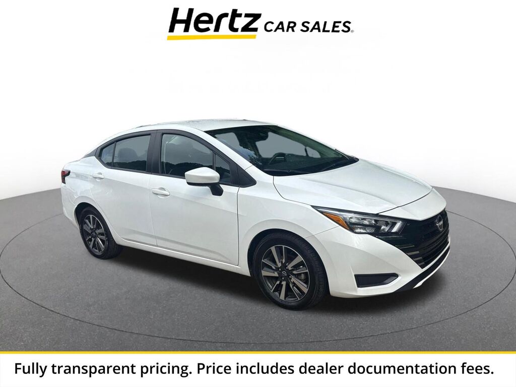 2025 Nissan Versa SV — photo 1 of 13