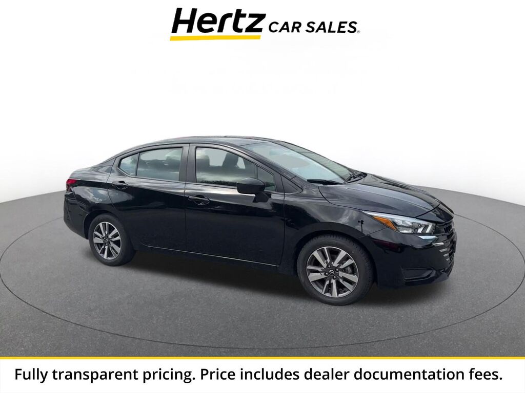 2025 Nissan Versa SV — photo 1 of 11