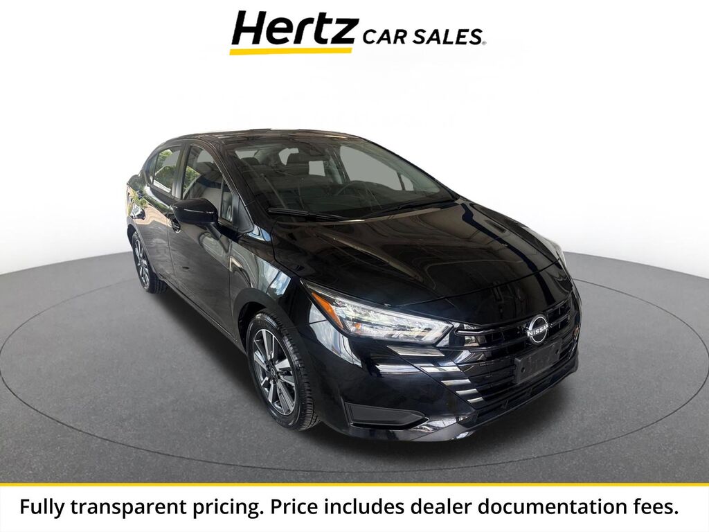 2025 Nissan Versa SV — photo 1 of 13