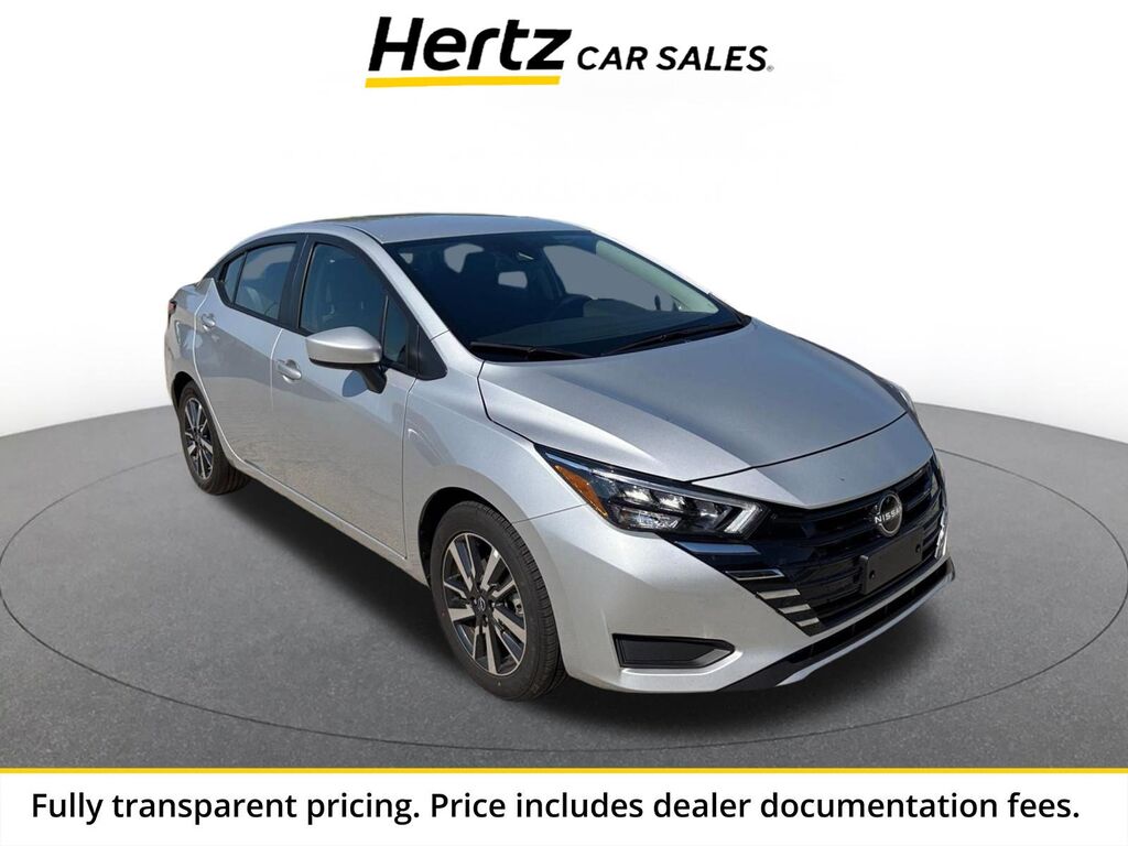 2025 Nissan Versa SV — photo 1 of 13