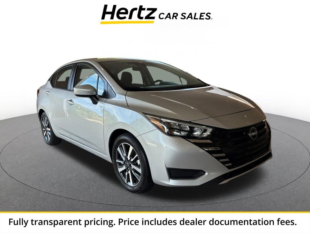 2025 Nissan Versa SV — photo 1 of 13
