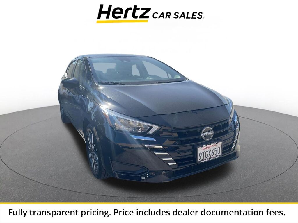 2025 Nissan Versa SV — photo 1 of 13