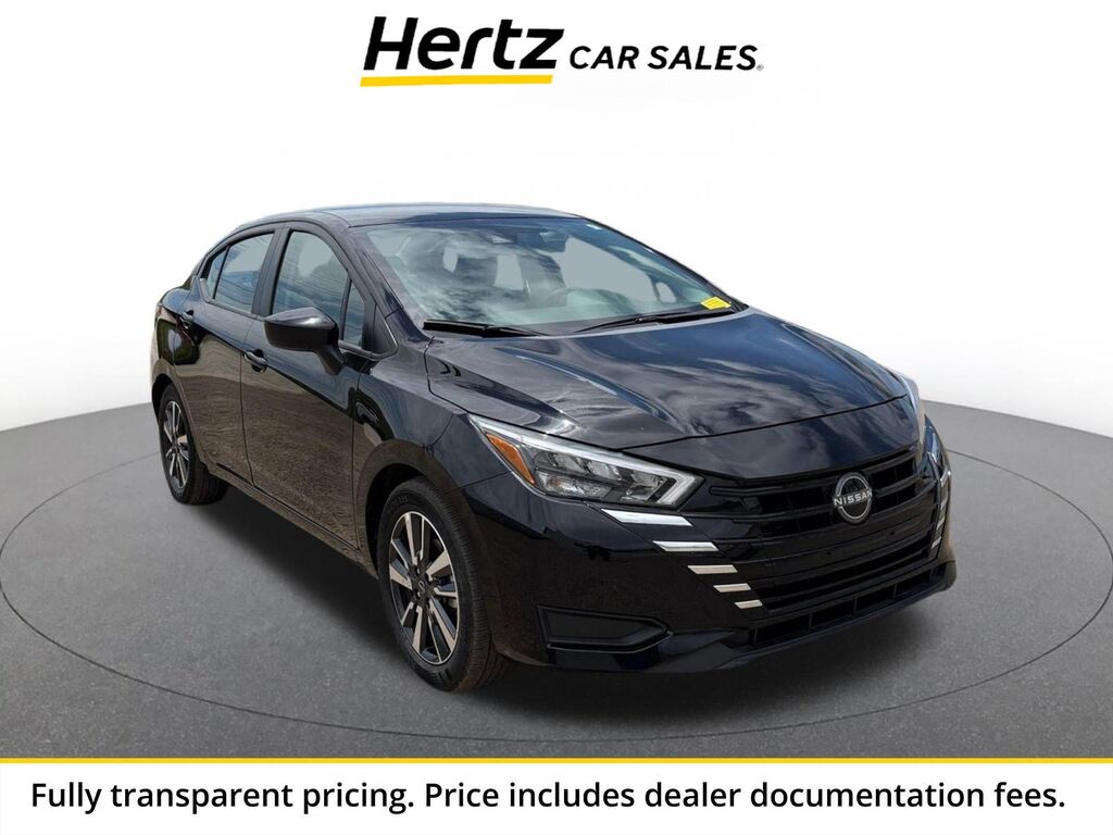 2025 Nissan Versa SV — photo 1 of 13