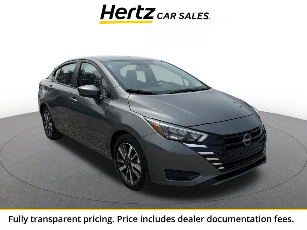2025 Nissan Versa SV — photo 1 of 13