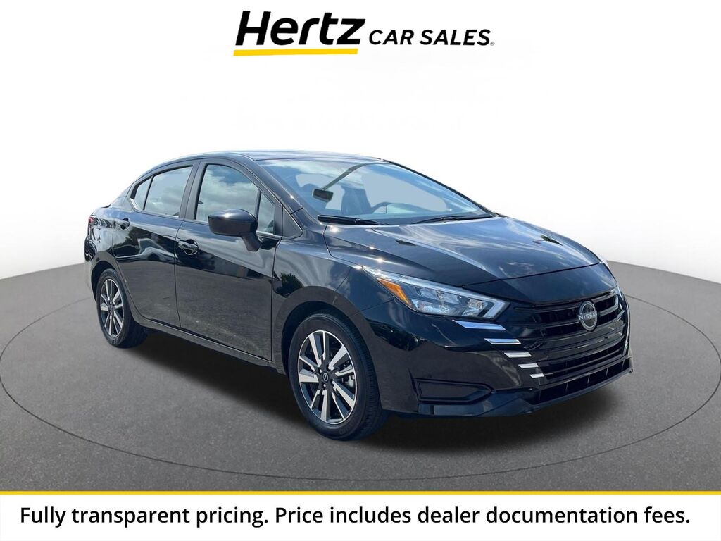 2025 Nissan Versa SV — photo 1 of 13