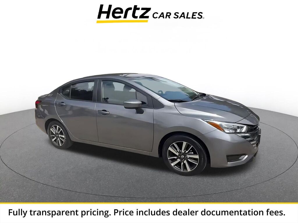2025 Nissan Versa SV — photo 1 of 13