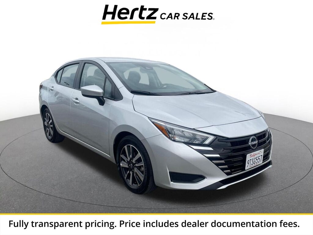 2025 Nissan Versa SV — photo 1 of 13