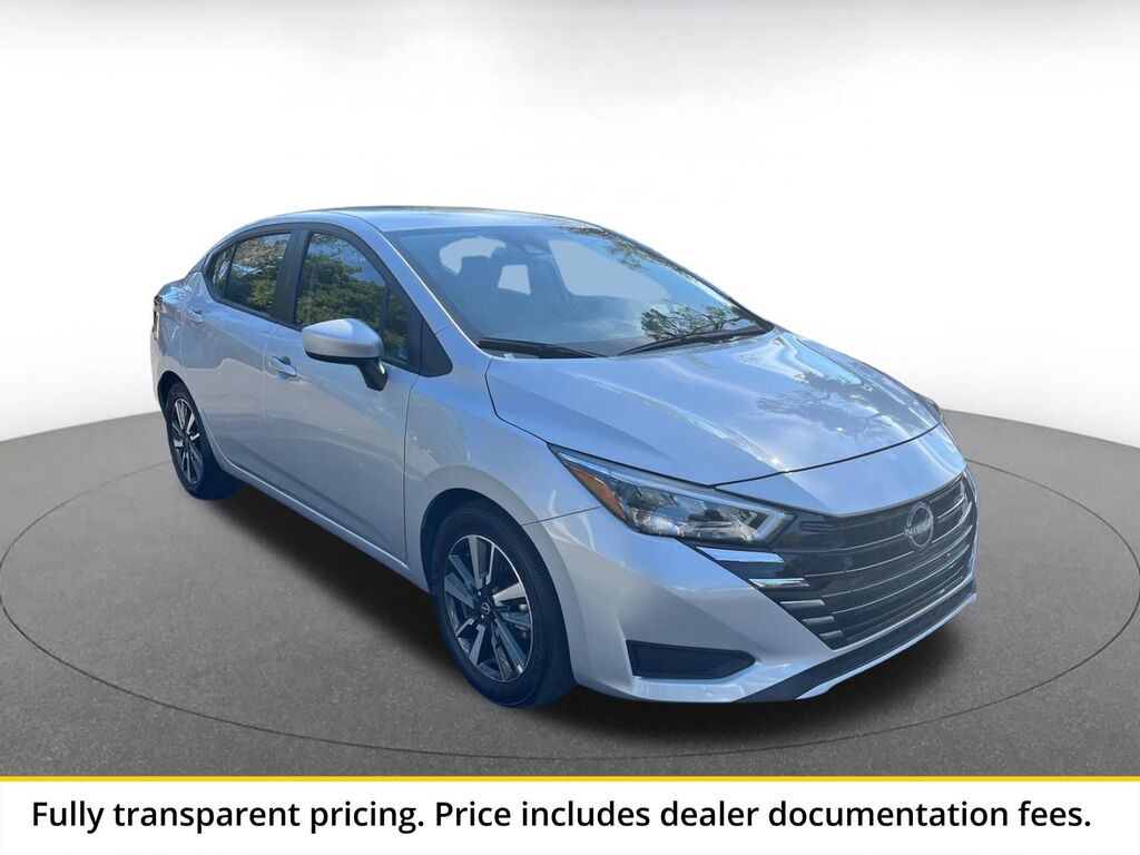 2025 Nissan Versa SV — photo 1 of 13