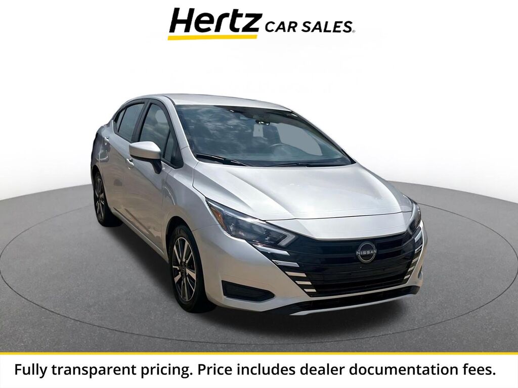 2025 Nissan Versa SV — photo 1 of 13