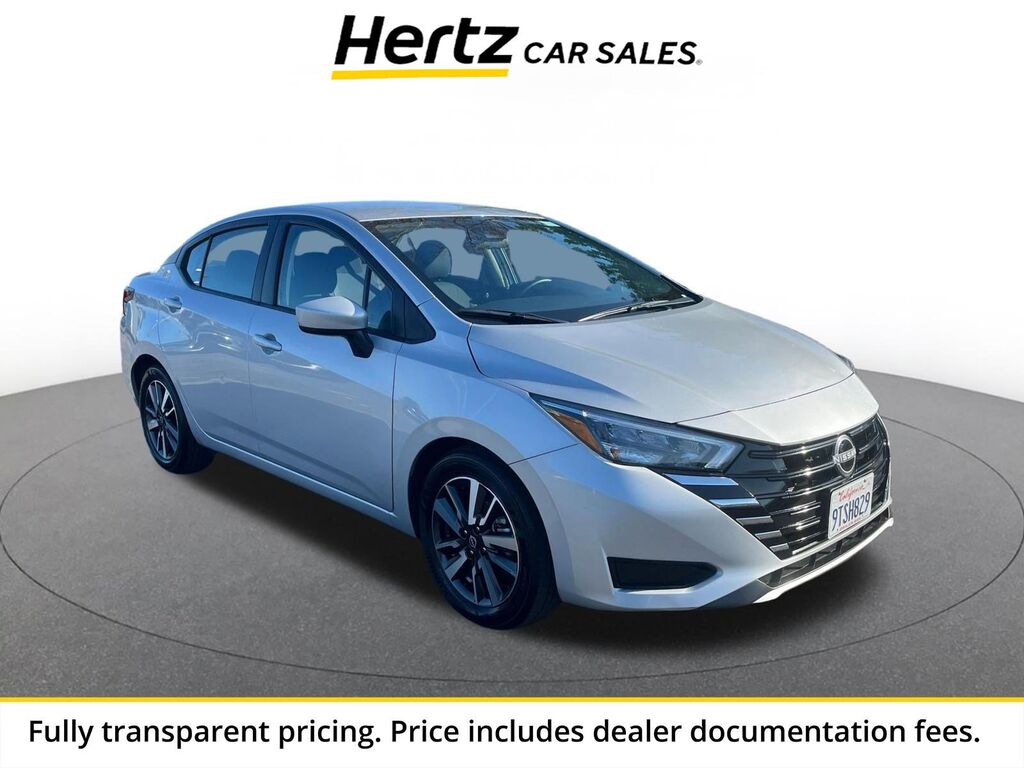 2025 Nissan Versa SV — photo 1 of 13