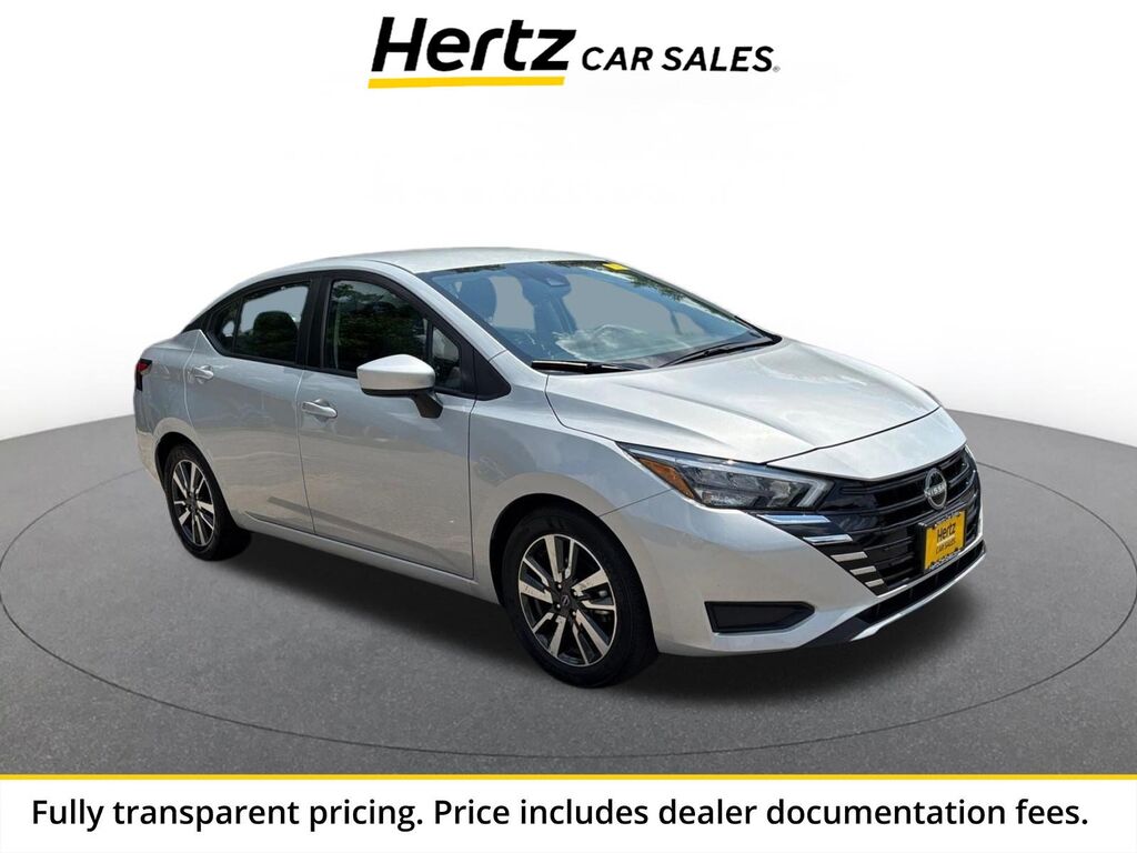 2025 Nissan Versa SV — photo 1 of 13