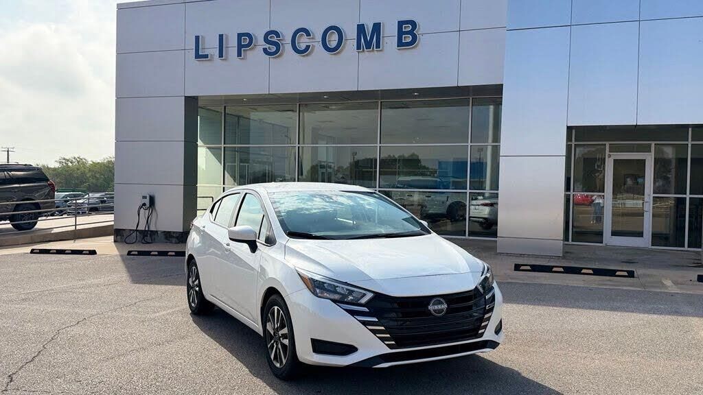 2025 Nissan Versa SV — photo 1 of 1