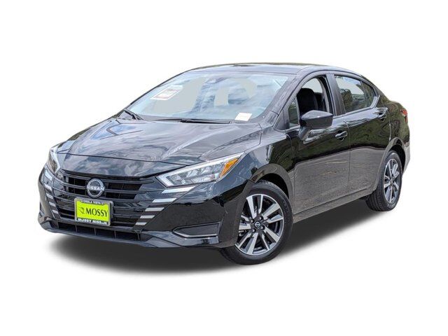 2025 Nissan Versa SV — photo 1 of 13