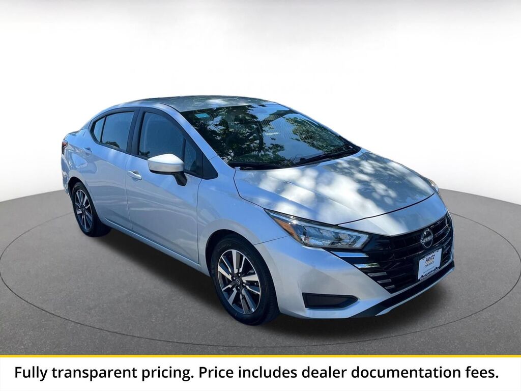 2025 Nissan Versa SV — photo 1 of 13