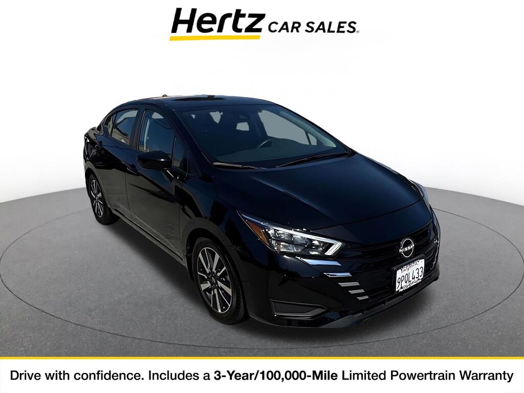 2025 Nissan Versa SV — photo 1 of 11