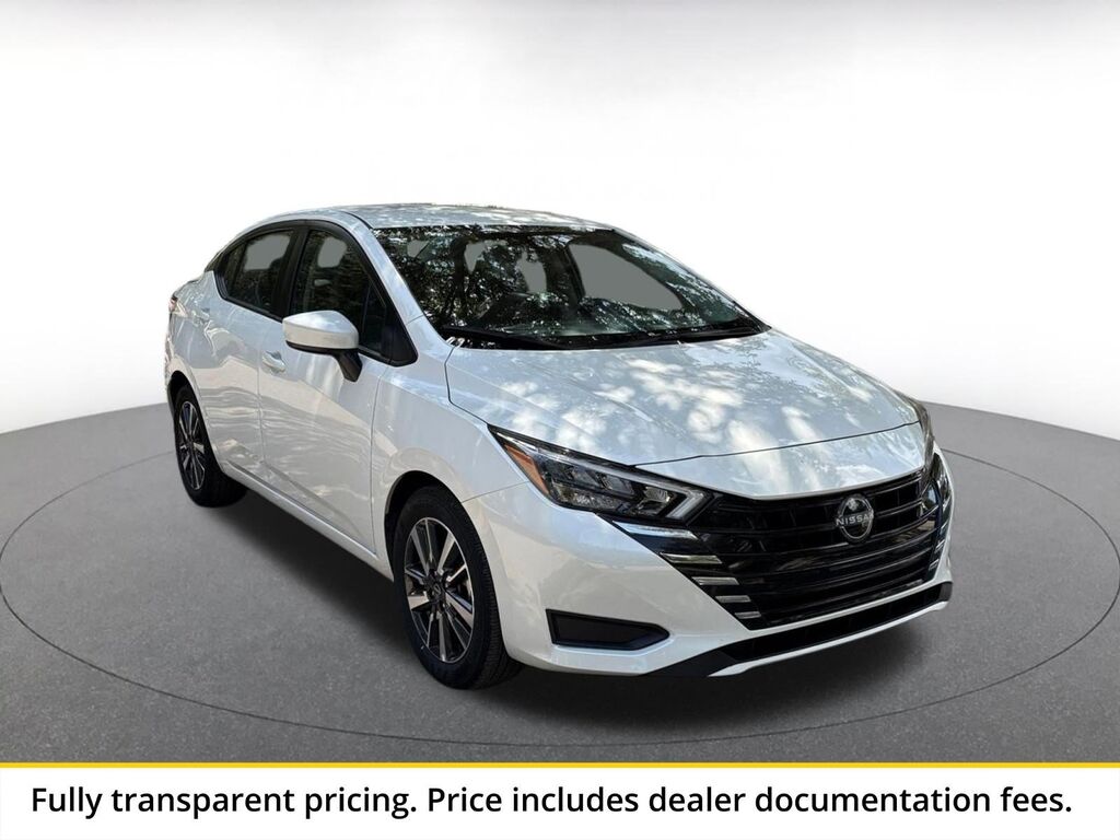 2025 Nissan Versa SV — photo 1 of 13