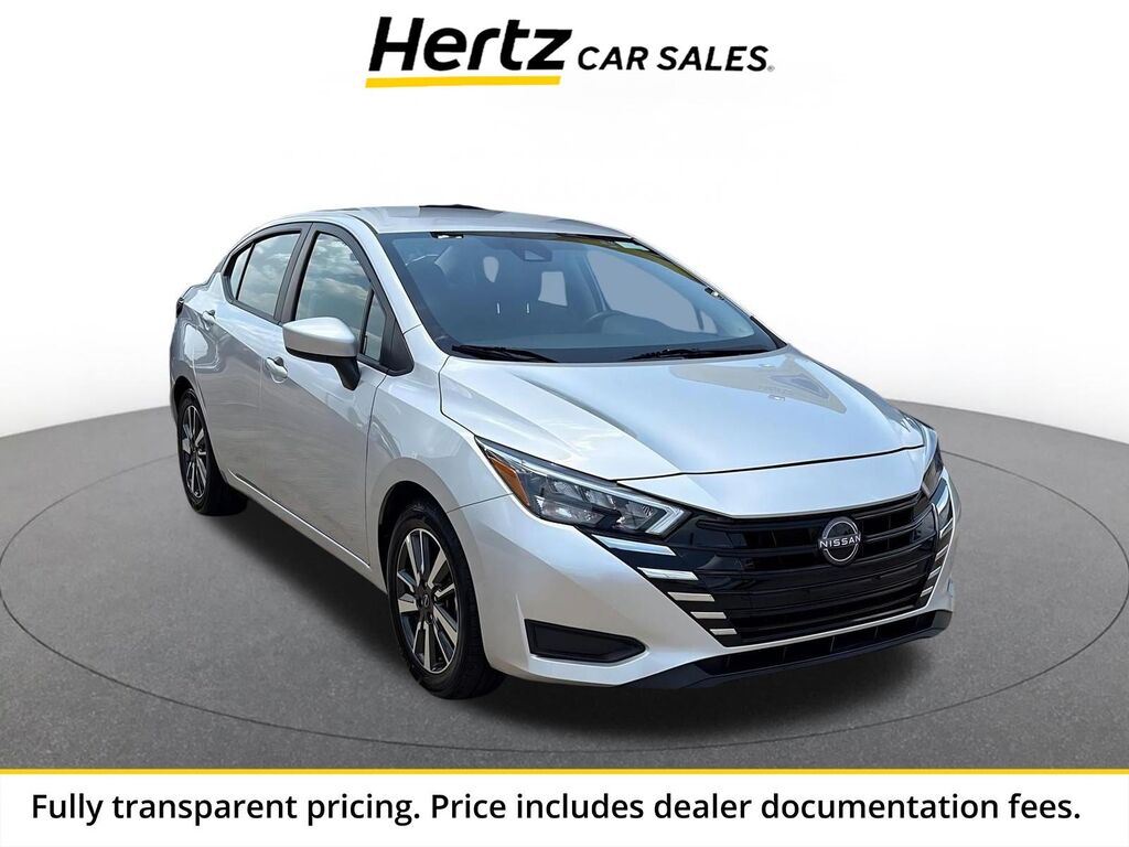 2025 Nissan Versa SV — photo 1 of 13