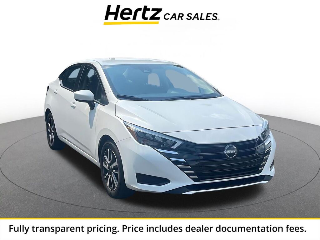 2025 Nissan Versa SV — photo 1 of 17