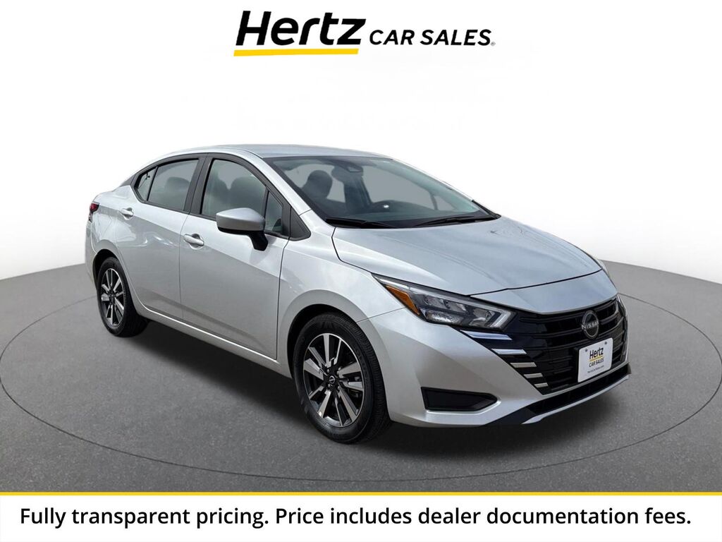 2025 Nissan Versa SV — photo 1 of 13