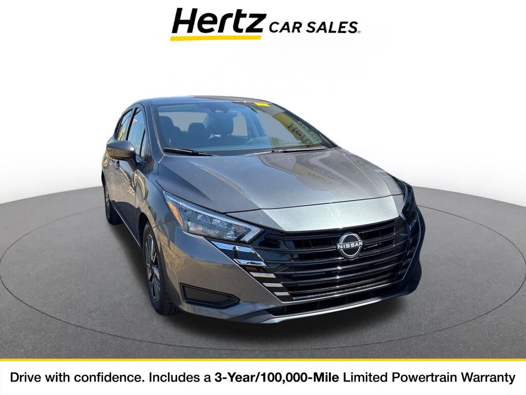 2025 Nissan Versa SV — photo 1 of 11