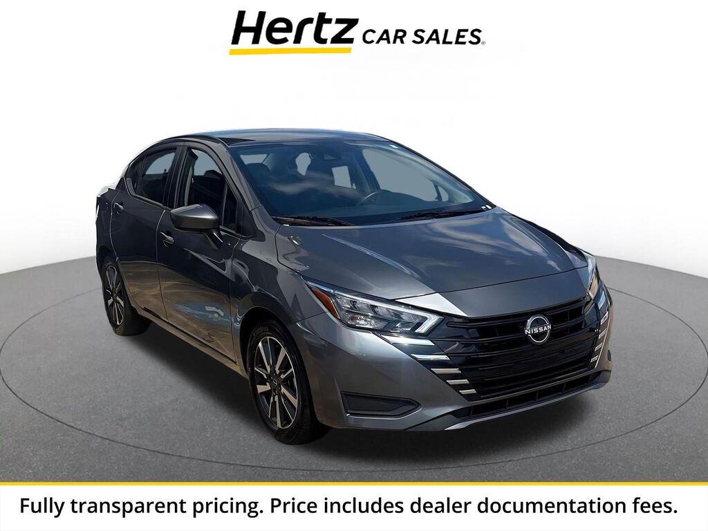 2025 Nissan Versa SV — photo 1 of 13