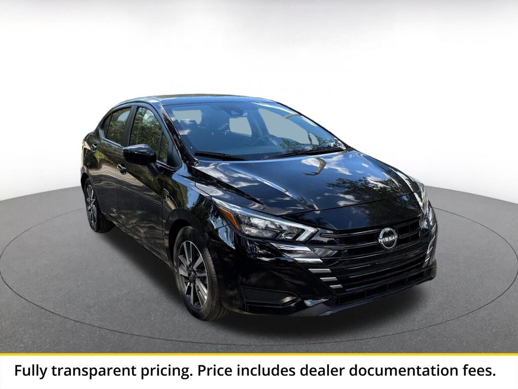 2025 Nissan Versa SV — photo 1 of 13