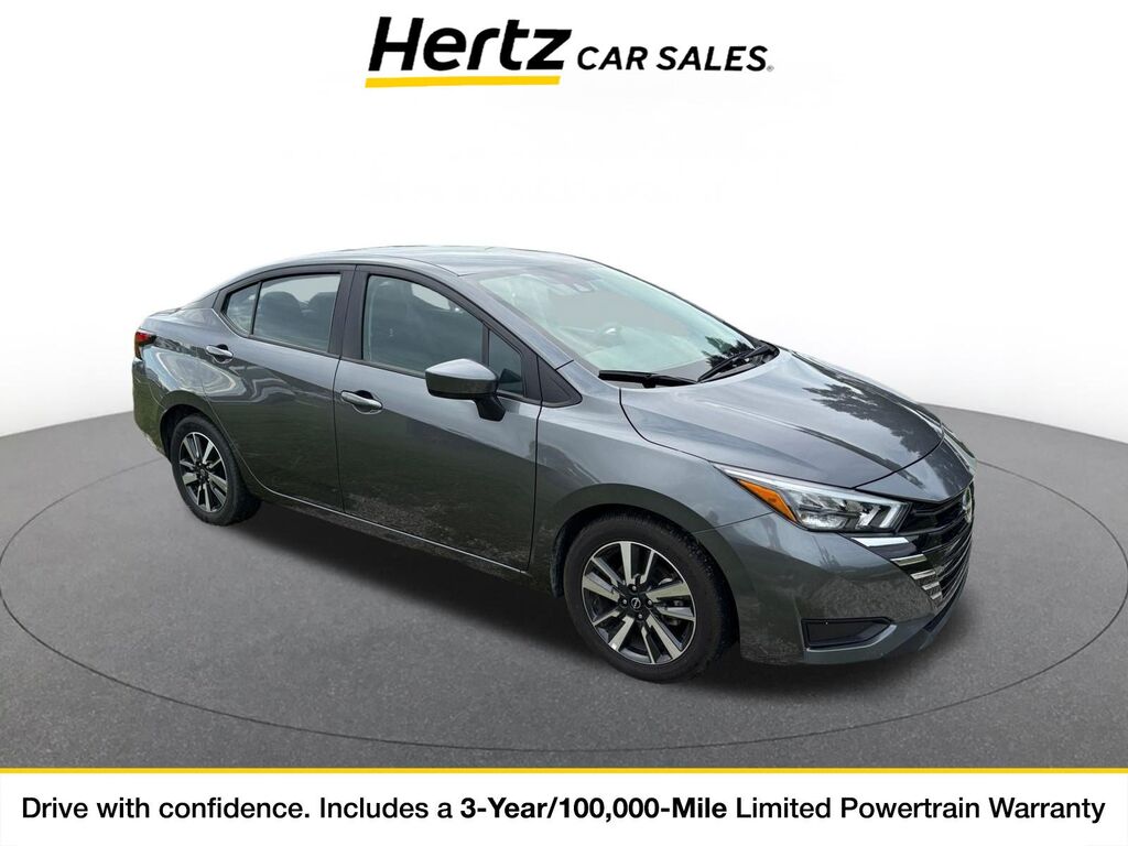 2025 Nissan Versa SV — photo 1 of 11