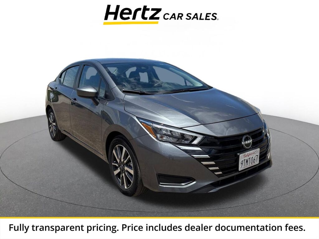 2025 Nissan Versa SV — photo 1 of 13
