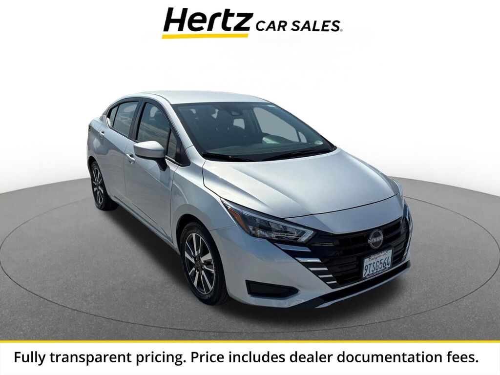 2025 Nissan Versa SV — photo 1 of 13