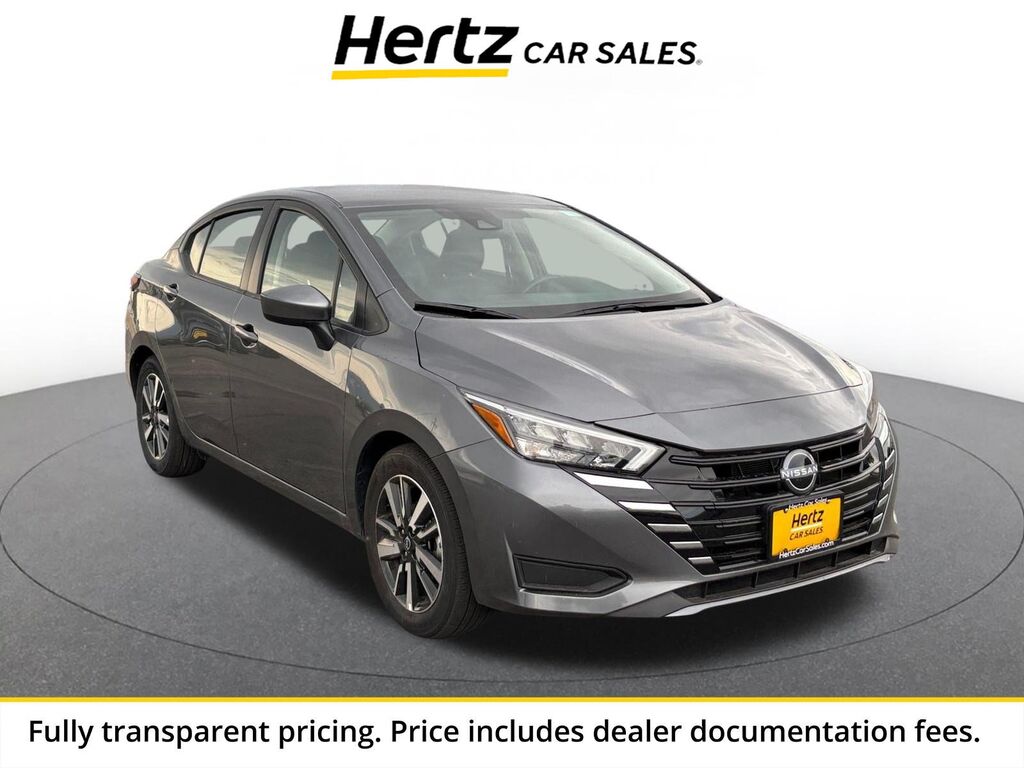 2025 Nissan Versa SV — photo 1 of 13