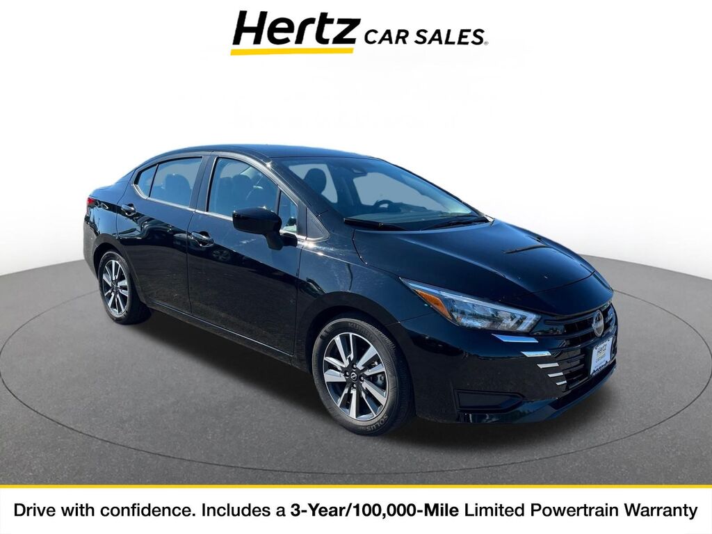 2025 Nissan Versa SV — photo 1 of 11