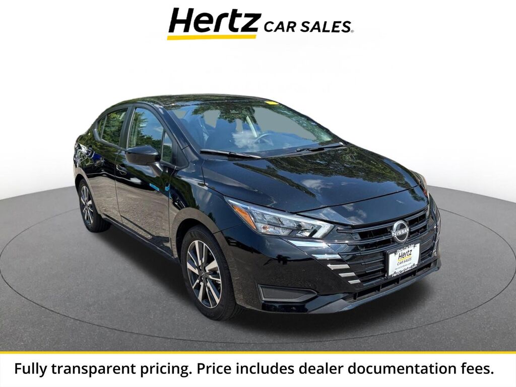 2025 Nissan Versa SV — photo 1 of 13