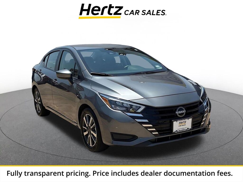 2025 Nissan Versa SV — photo 1 of 13