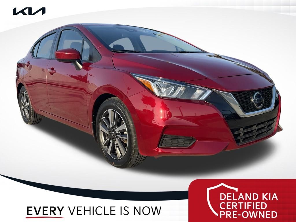 2022 Nissan Versa 1.6 SV — photo 1 of 13