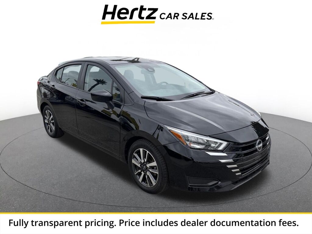 2025 Nissan Versa SV — photo 1 of 17