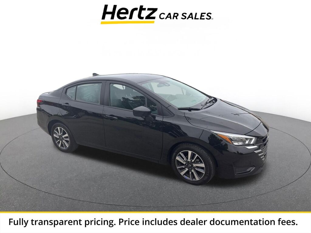 2025 Nissan Versa SV — photo 1 of 13
