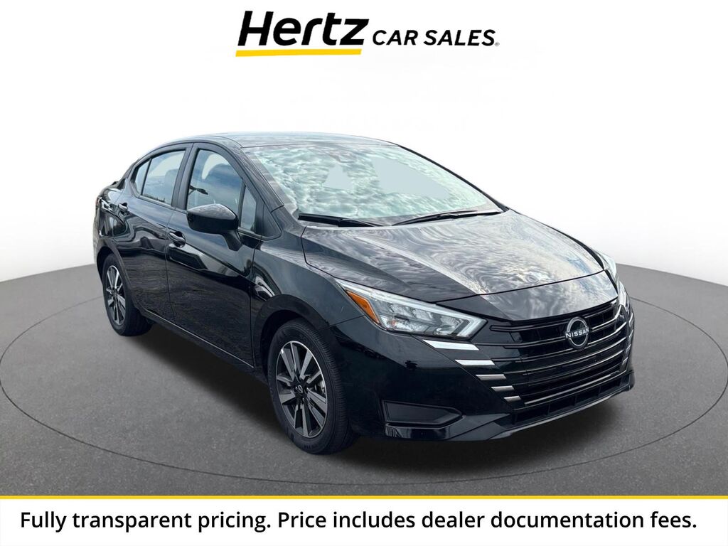 2025 Nissan Versa SV — photo 1 of 13