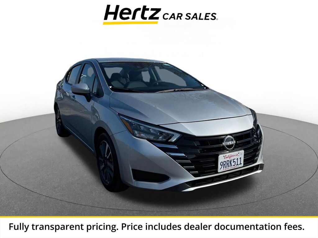 2025 Nissan Versa SV — photo 1 of 13