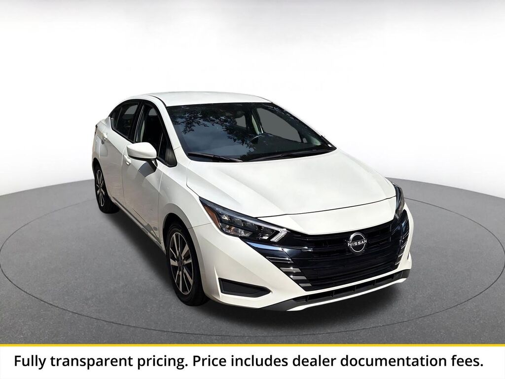 2025 Nissan Versa SV — photo 1 of 13