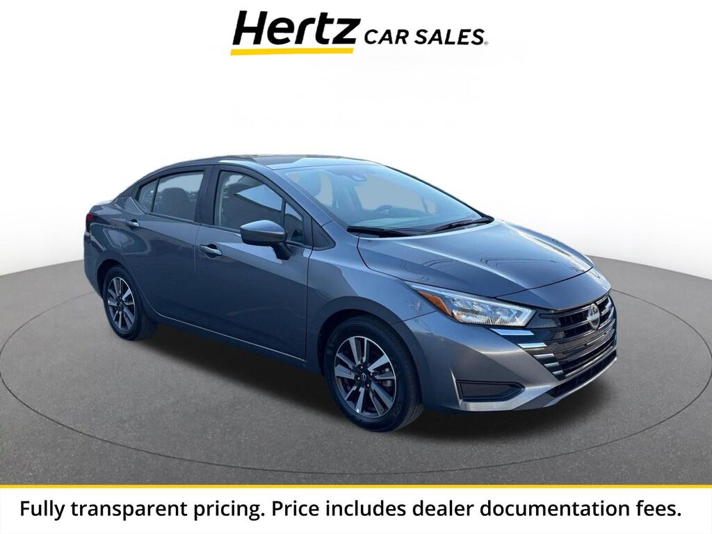 2025 Nissan Versa SV — photo 1 of 13