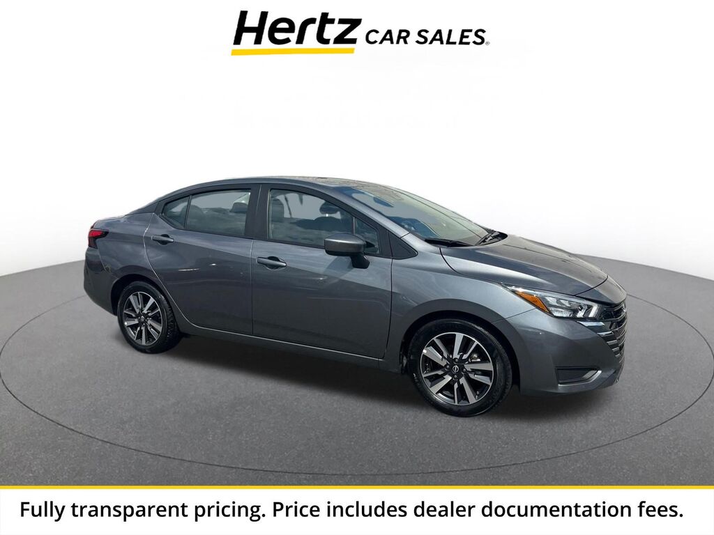 2025 Nissan Versa SV — photo 1 of 13