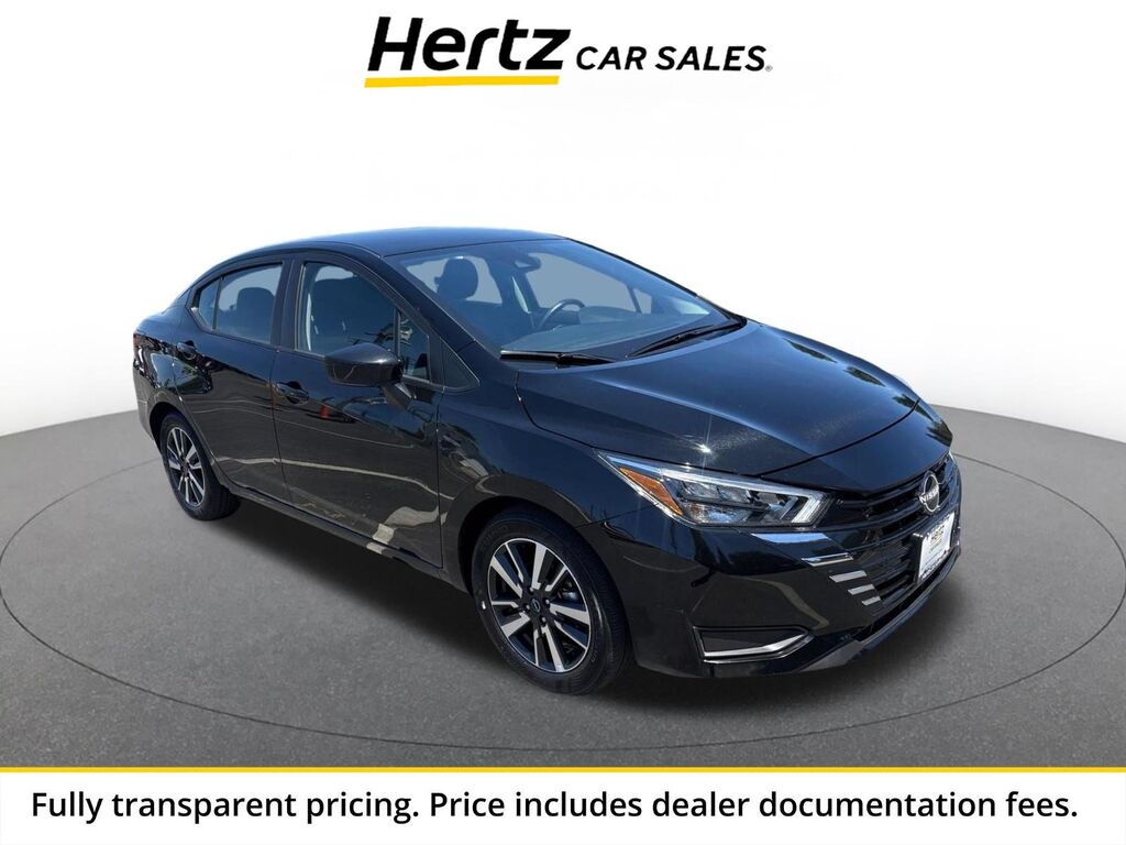 2025 Nissan Versa SV — photo 1 of 13