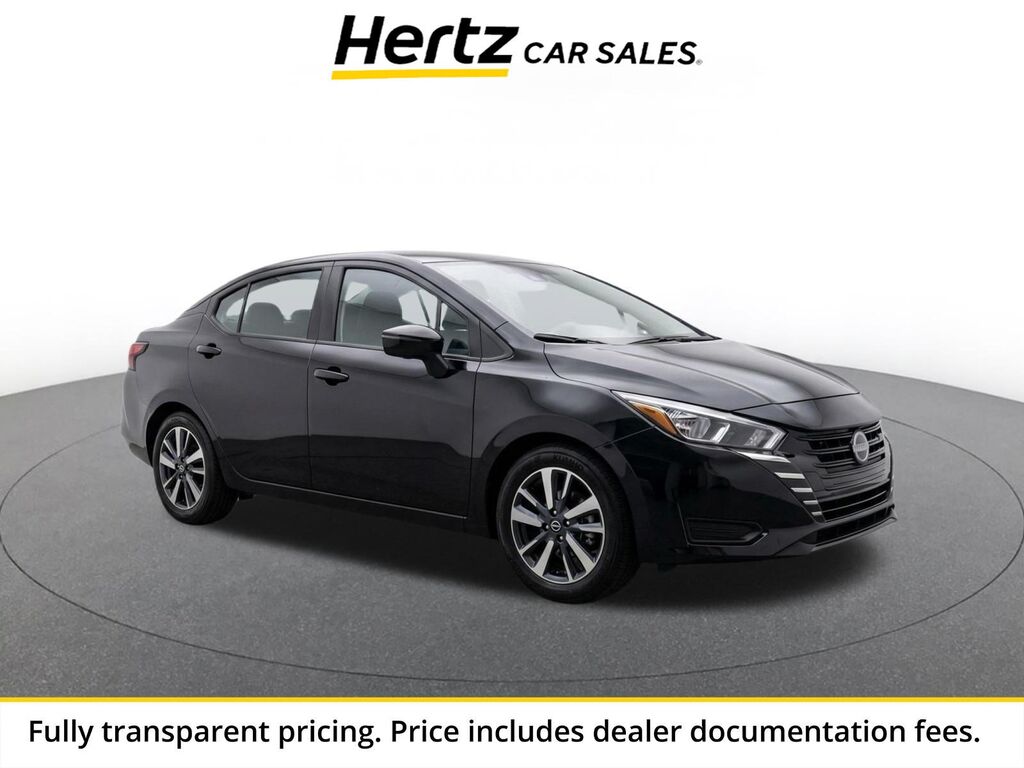 2025 Nissan Versa SV — photo 1 of 33