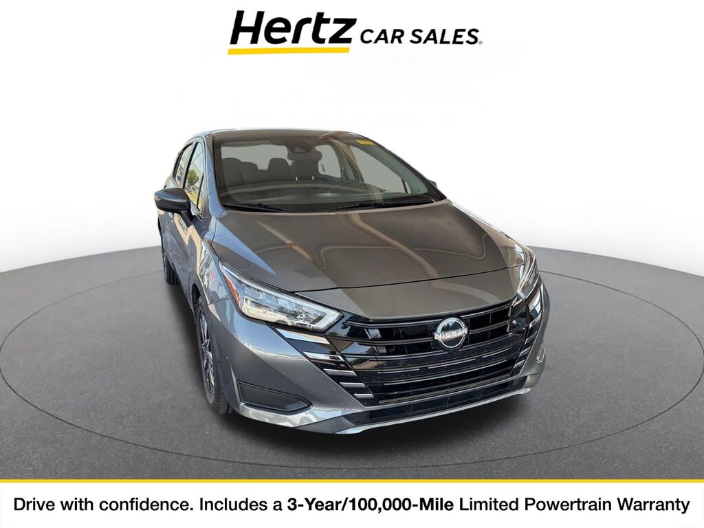2025 Nissan Versa SV — photo 1 of 11