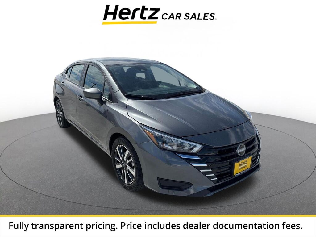 2025 Nissan Versa SV — photo 1 of 13