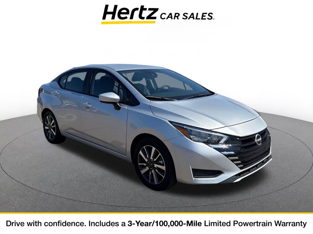 2025 Nissan Versa SV — photo 1 of 11